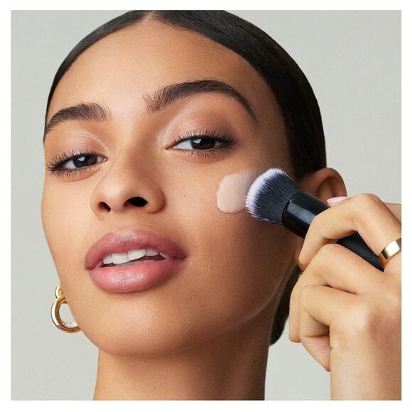 E.L.F. Liquid Poreless Universal Primer - Picture 4 of 8